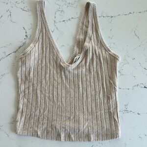 Abercrombie tank size S